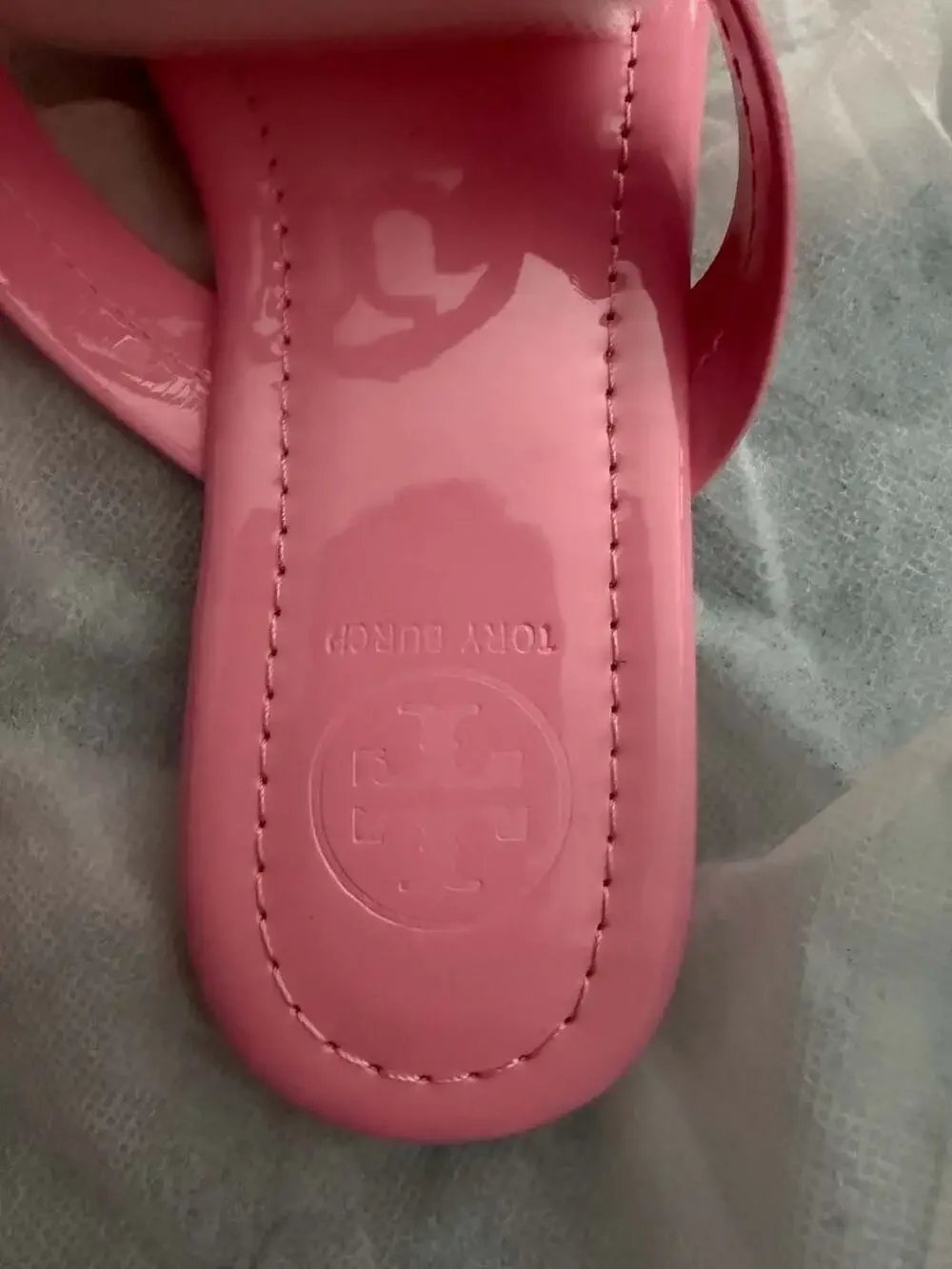 Tory Burch Miller Patent Thong Sandals in Pink